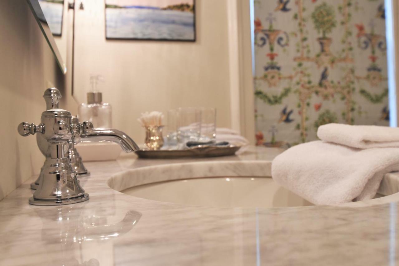 34 State "Historic Luxury Suites" Сканителис Екстериор снимка